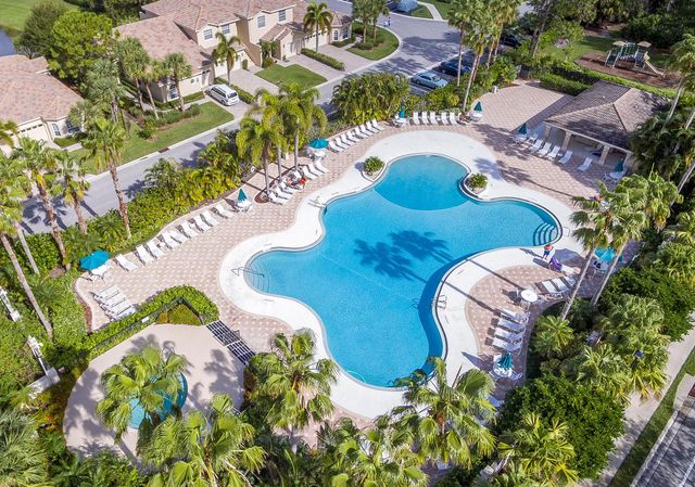 8913 Sandshot Court A, Port St. Lucie, FL 34986