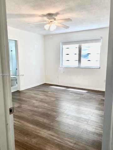 517 Menendez Ave -, Coral Gables, FL 33146