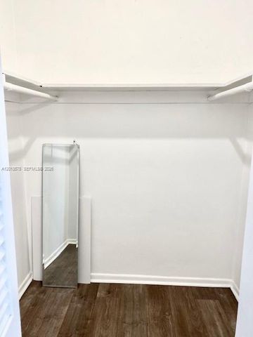 517 Menendez Ave -, Coral Gables, FL 33146