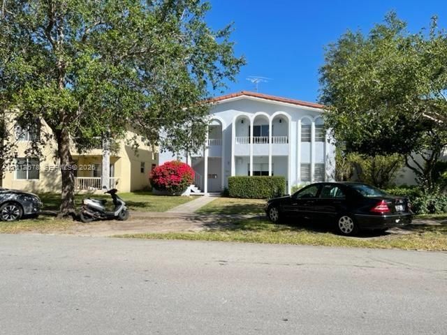 517 Menendez Ave -, Coral Gables, FL 33146