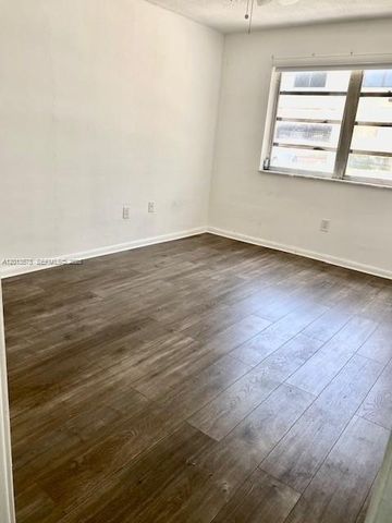 517 Menendez Ave -, Coral Gables, FL 33146