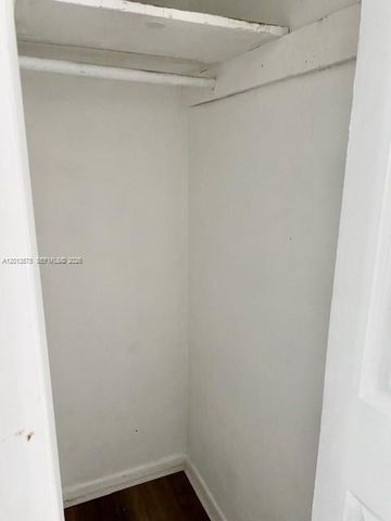 517 Menendez Ave -, Coral Gables, FL 33146