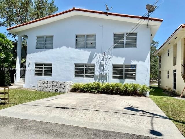 517 Menendez Ave -, Coral Gables, FL 33146