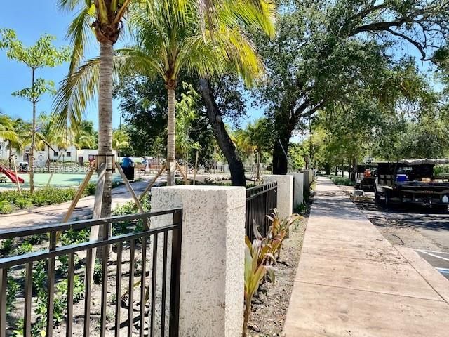 517 Menendez Ave -, Coral Gables, FL 33146