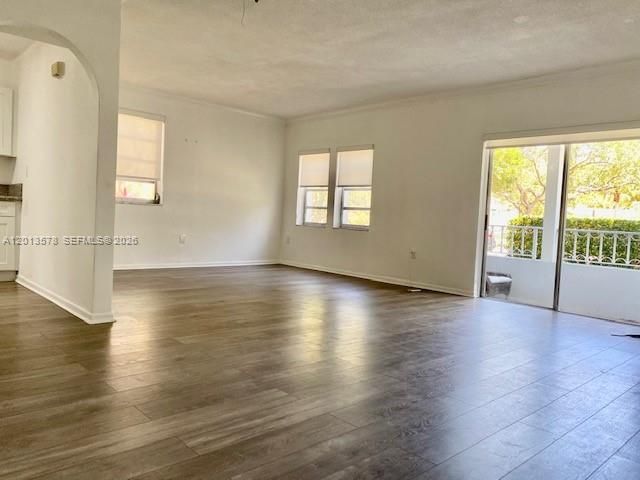 517 Menendez Ave -, Coral Gables, FL 33146