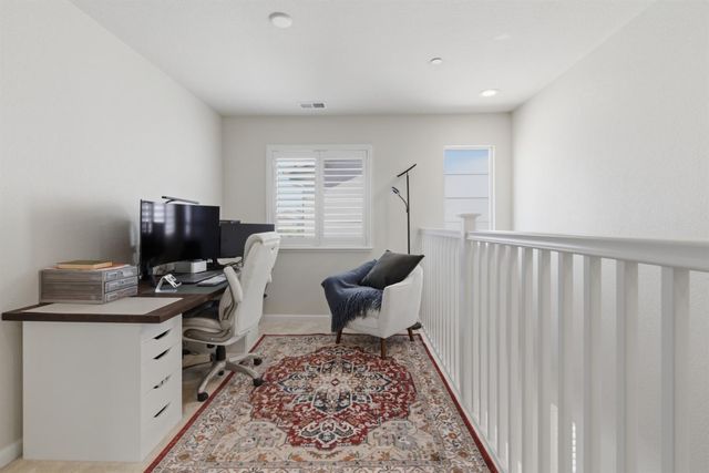 3148 Landmark Cir, Modesto, CA 95356