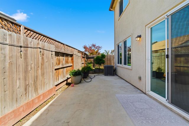 3148 Landmark Cir, Modesto, CA 95356