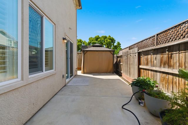 3148 Landmark Cir, Modesto, CA 95356