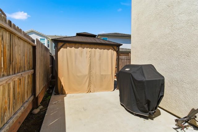 3148 Landmark Cir, Modesto, CA 95356