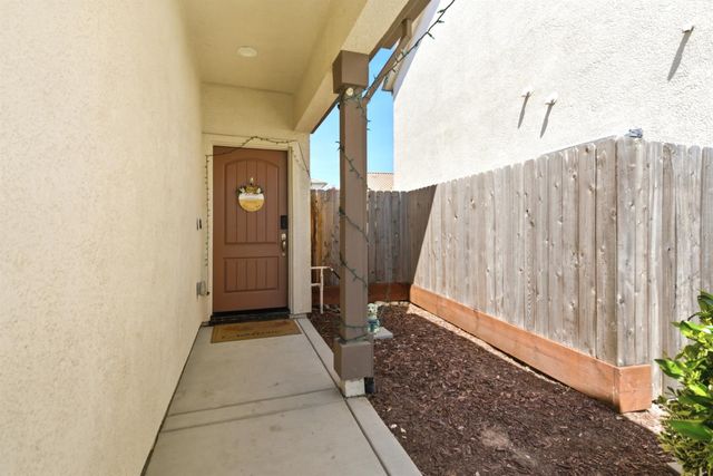 3148 Landmark Cir, Modesto, CA 95356
