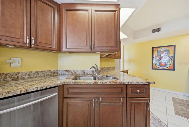 670 ISLAND WAY 807, Clearwater Beach, FL 33767