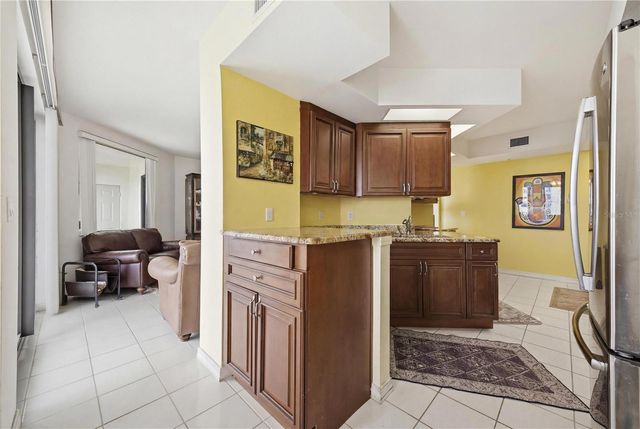 670 ISLAND WAY 807, Clearwater Beach, FL 33767