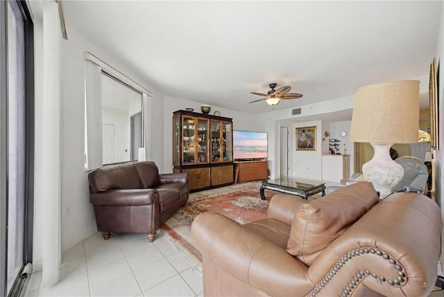 670 ISLAND WAY 807, Clearwater Beach, FL 33767