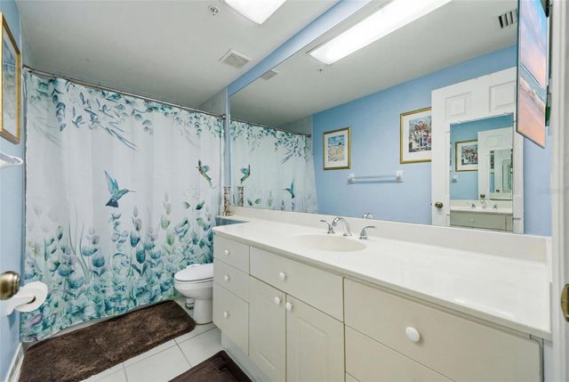 670 ISLAND WAY 807, Clearwater Beach, FL 33767