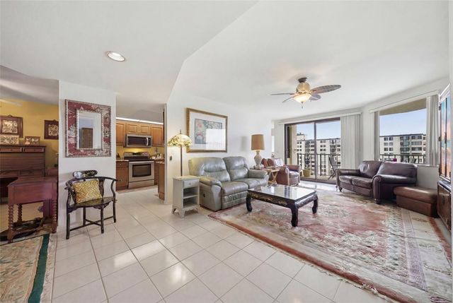 670 ISLAND WAY 807, Clearwater Beach, FL 33767
