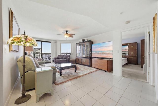 670 ISLAND WAY 807, Clearwater Beach, FL 33767