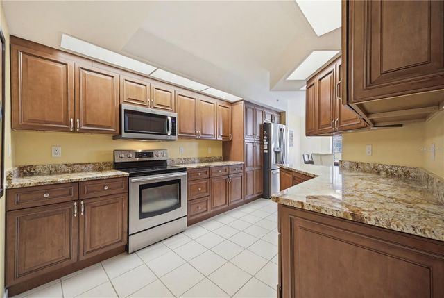 670 ISLAND WAY 807, Clearwater Beach, FL 33767