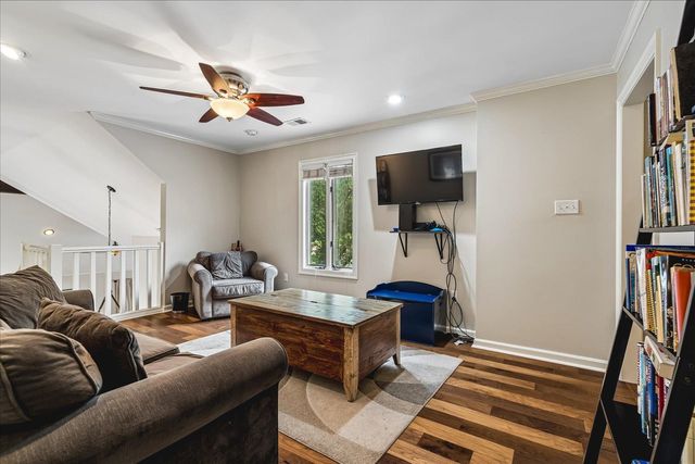 8784 THREE CHIMNEYS DR W, Germantown, TN 38138