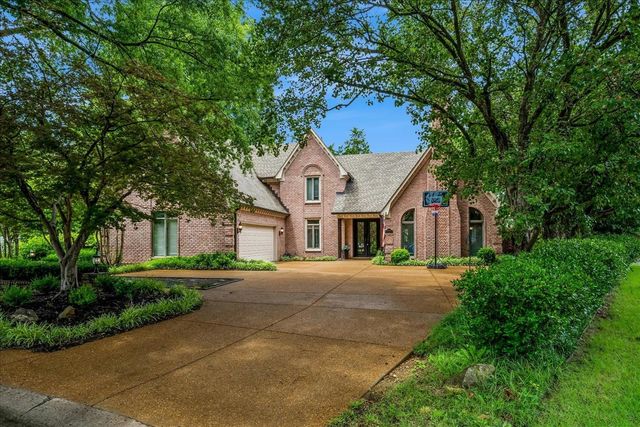 8784 THREE CHIMNEYS DR W, Germantown, TN 38138