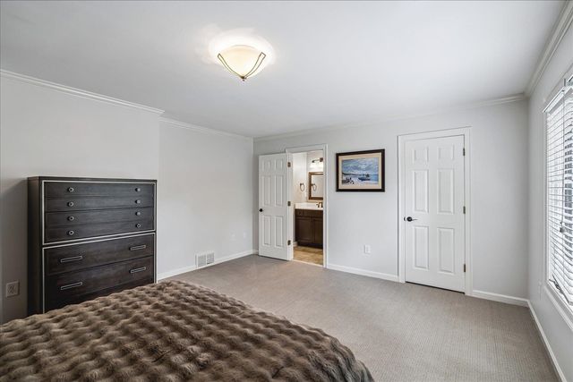 8784 THREE CHIMNEYS DR W, Germantown, TN 38138