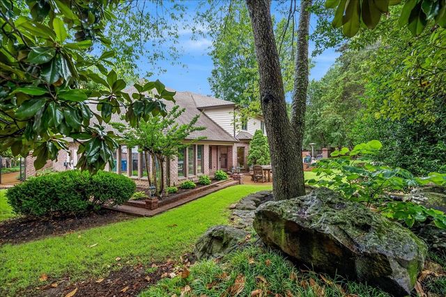 8784 THREE CHIMNEYS DR W, Germantown, TN 38138