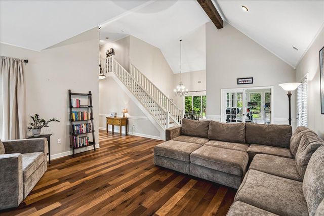 8784 THREE CHIMNEYS DR W, Germantown, TN 38138