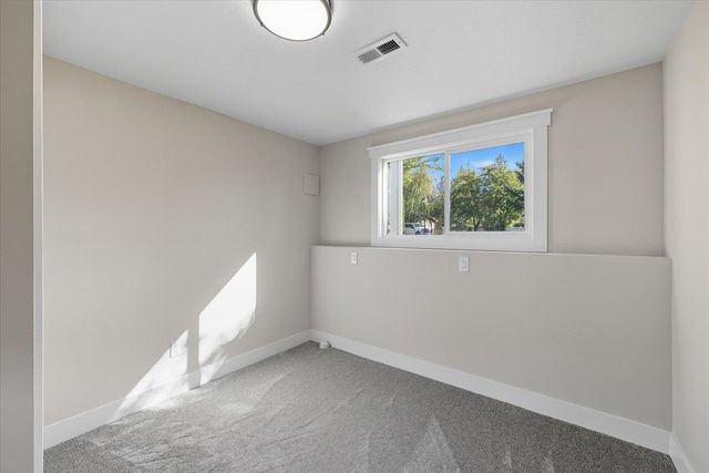 11815 N King Arthur Ct, Spokane, WA 99208