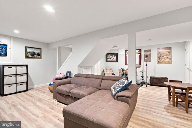 2337 ARCHDALE RD, Reston, VA 20191