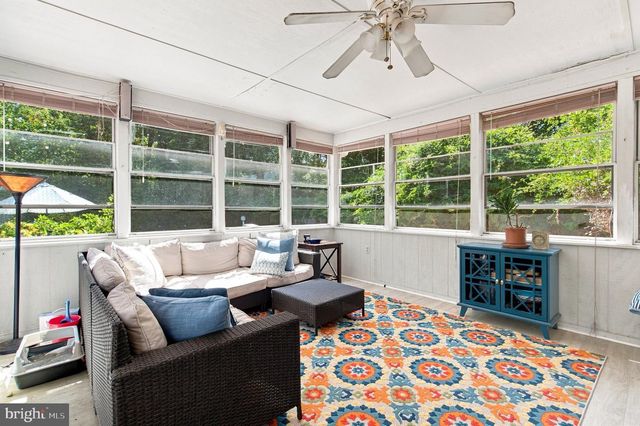 2337 ARCHDALE RD, Reston, VA 20191