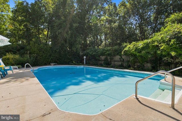 2337 ARCHDALE RD, Reston, VA 20191