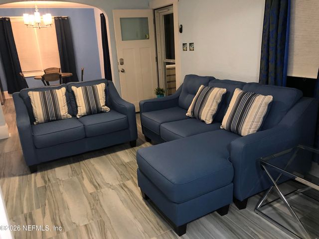 1334 1ST Street S, Jacksonville Beach, FL 32250