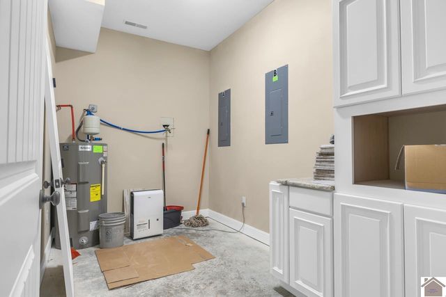 62 Charlotte 85 86 87, Cadiz, KY 42211