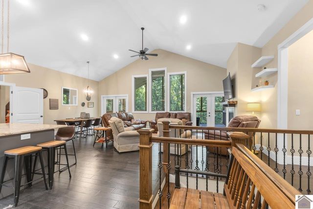 62 Charlotte 85 86 87, Cadiz, KY 42211