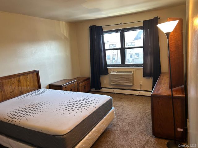 68 Sneden Place 68, Spring Valley, NY 10977