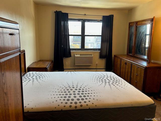 68 Sneden Place 68, Spring Valley, NY 10977