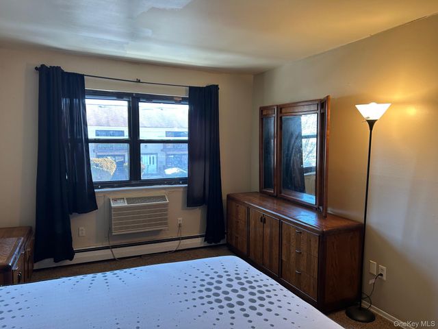 68 Sneden Place 68, Spring Valley, NY 10977