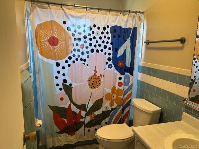 68 Sneden Place 68, Spring Valley, NY 10977