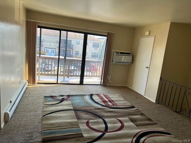 68 Sneden Place 68, Spring Valley, NY 10977