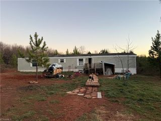 850 Eagle Mills Road, Hamptonville, NC 27020