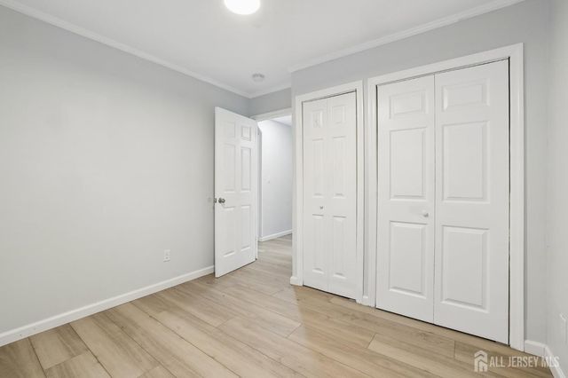 89 Homes Park Avenue, Iselin, NJ 08830