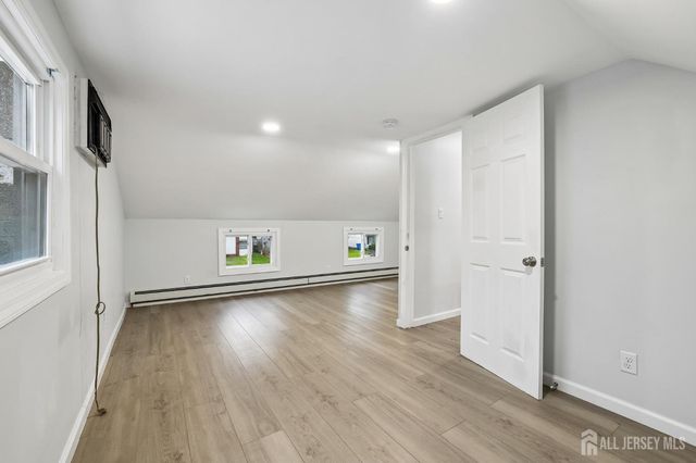 89 Homes Park Avenue, Iselin, NJ 08830