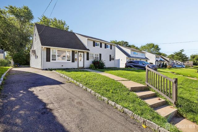 89 Homes Park Avenue, Iselin, NJ 08830