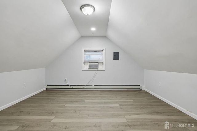 89 Homes Park Avenue, Iselin, NJ 08830