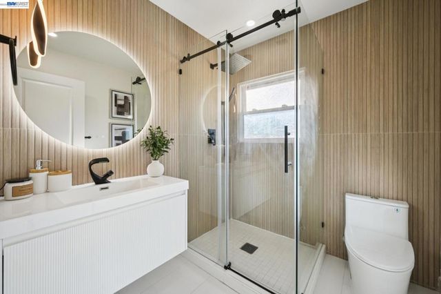 2690 2690 Watson St, Castro Valley, CA 94546