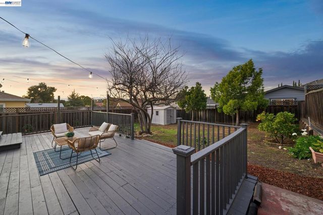 2690 2690 Watson St, Castro Valley, CA 94546