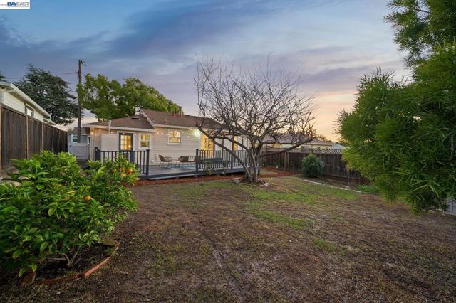 2690 2690 Watson St, Castro Valley, CA 94546