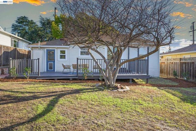 2690 2690 Watson St, Castro Valley, CA 94546