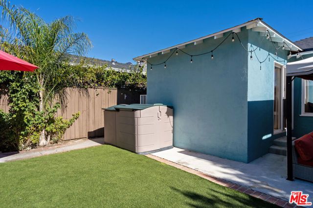 4909 Van Noord Avenue, Sherman Oaks, CA 91423