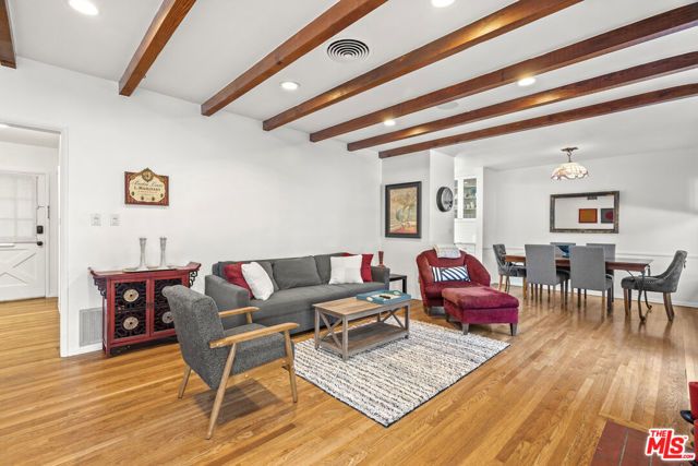 4909 Van Noord Avenue, Sherman Oaks, CA 91423