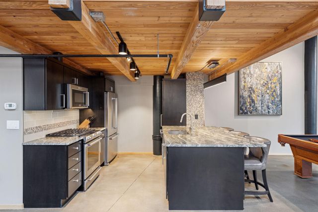 406 Wacouta Street 108, Saint Paul, MN 55101